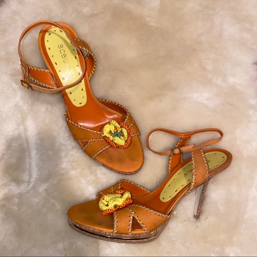 BCBGirls - flirty, leather heel w/ crocheted bow